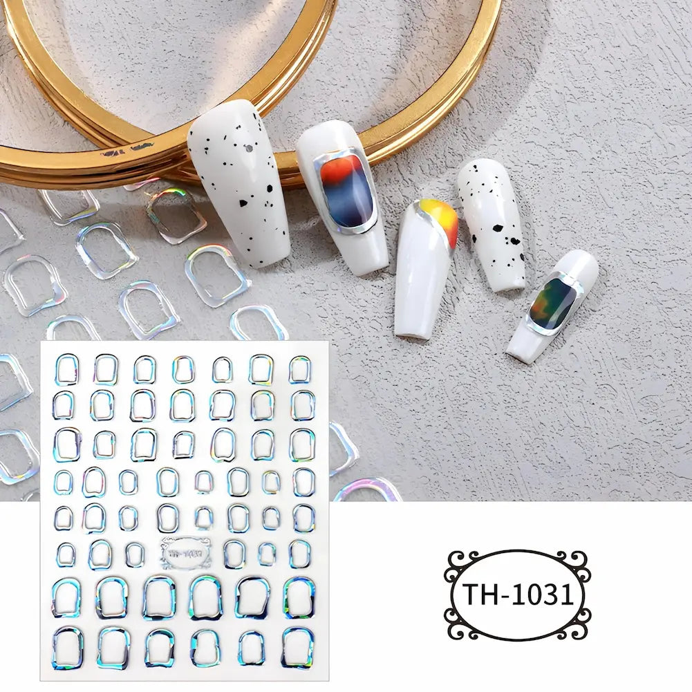 TH-1031: Adesivos holográficos em formas de moldura. As unhas decoradas apresentam um estilo moderno com efeitos de cores iridescentes.