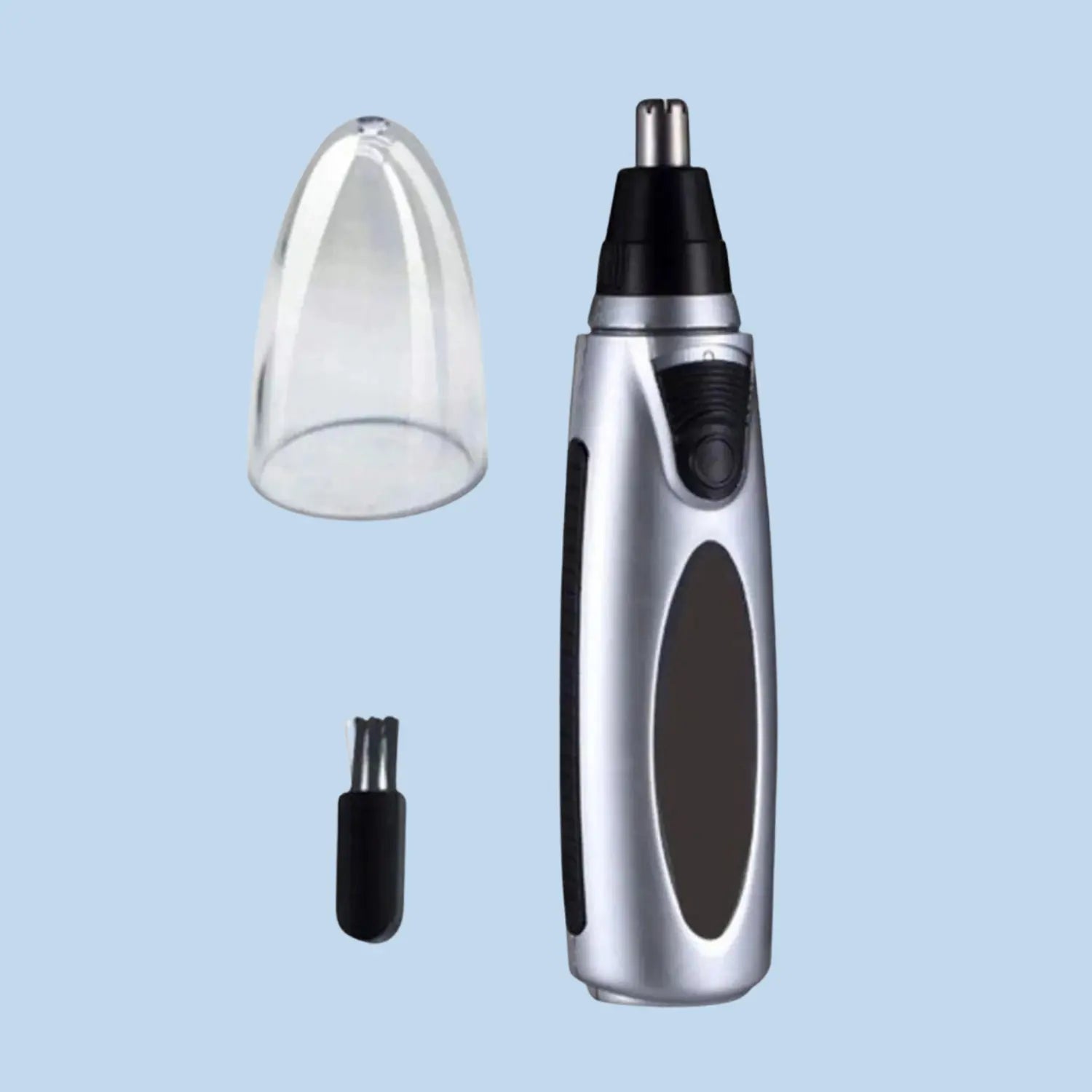 A imagem mostra um aparador de pelos portátil para nariz e orelha, com corpo prateado e detalhes pretos. Inclui uma tampa protetora, lâmina rotativa de inox e um acessório de limpeza. É compacto, seguro e ideal para cuidados pessoais.