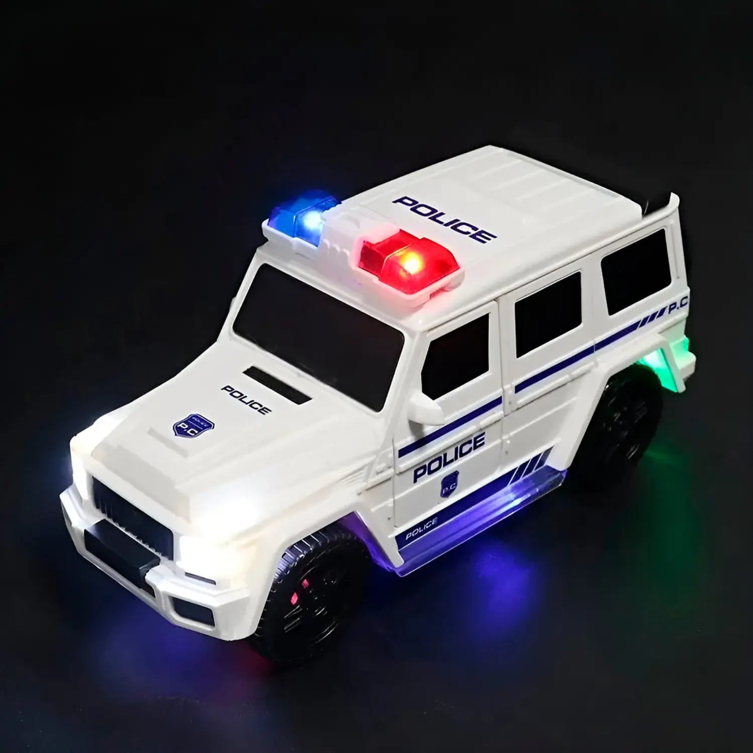 A imagem mostra um carro de polícia branco com luzes de emergência vermelhas e azuis no topo, além de luzes nas rodas e na parte inferior. O design do carro é moderno e detalhado, com a inscrição "POLICE" nas laterais. As luzes piscantes e os detalhes de iluminação destacam o caráter interativo e realista do brinquedo, ideal para crianças que se divertem com veículos de polícia.