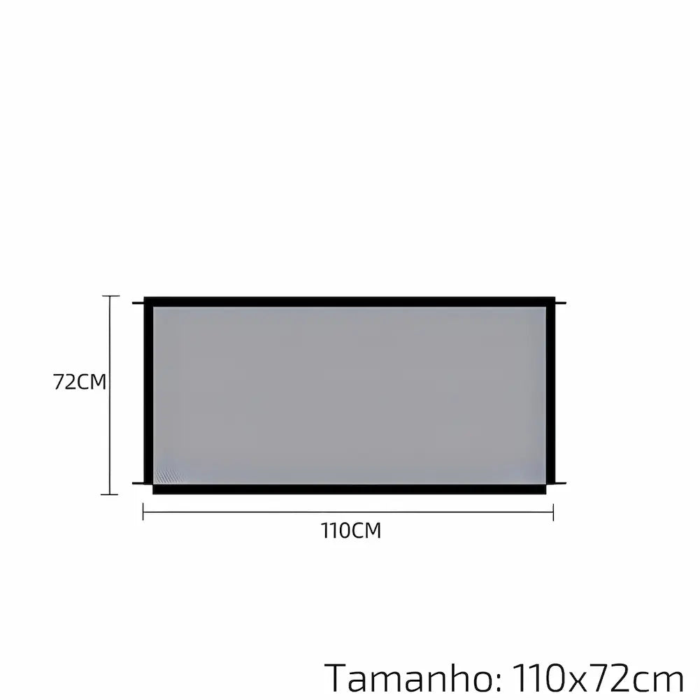  A imagem mostra uma cerca móvel com dimensões de 110 centímetros de largura por 72 centímetros de altura. O fundo é branco, destacando a cerca preta com uma malha central. No canto inferior direito, há o texto "Tamanho: 110x72cm", indicando as medidas da cerca.