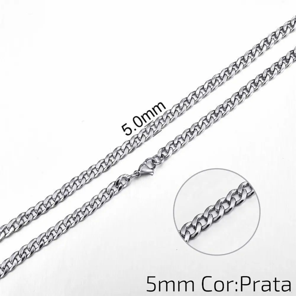 5mm Cor: Prata - Uma corrente prateada de 5mm com elos lisos e fecho de garra. A imagem enfatiza a espessura e o estilo dos elos.