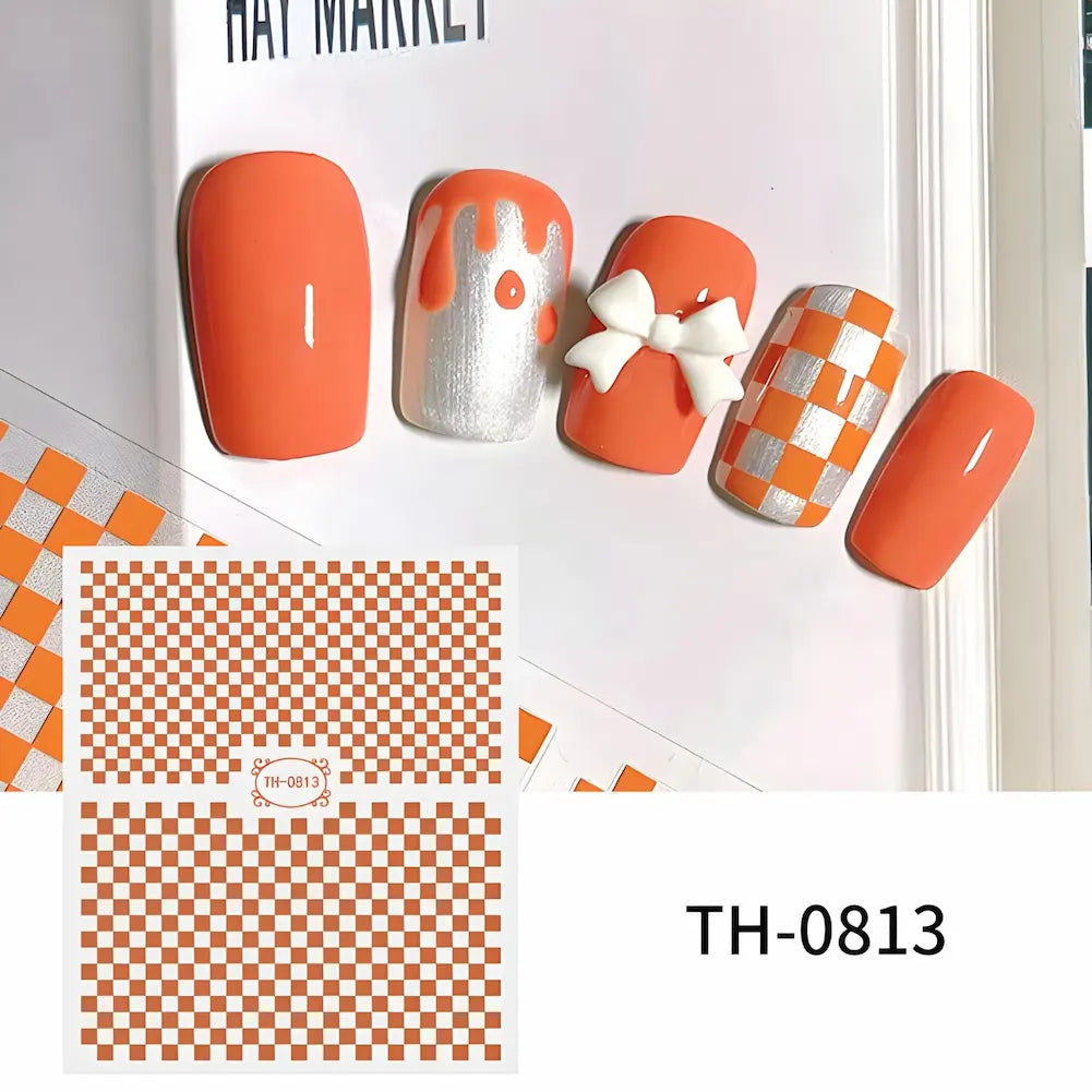 TH-0813: Adesivos com tema laranja e prata, incluindo um adesivo de laço branco, um com design de escorrimento prateado, e outro com padrão quadriculado laranja e prata.