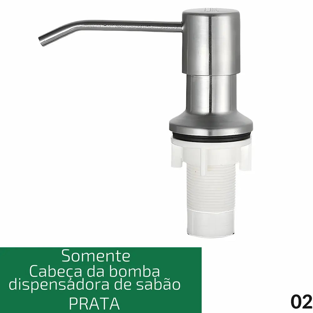 Opção de compra - Código 02: Imagem destacando apenas a cabeça da bomba dispensadora de sabão prateada. A parte superior é metálica e a base é branca. Ideal para quem já possui o frasco e precisa apenas da bomba. Uma opção prática para reposição.