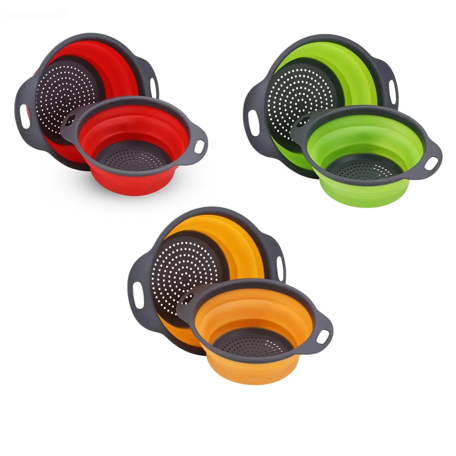 A imagem mostra três peneiras de cores vibrantes (vermelho, laranja e verde), com bordas e alças de material preto. Cada peneira possui pequenos furos no fundo, sugerindo que são projetadas para coar alimentos ou líquidos. Elas têm um design dobrável, facilitando o armazenamento, e são ideais para uso na cozinha.